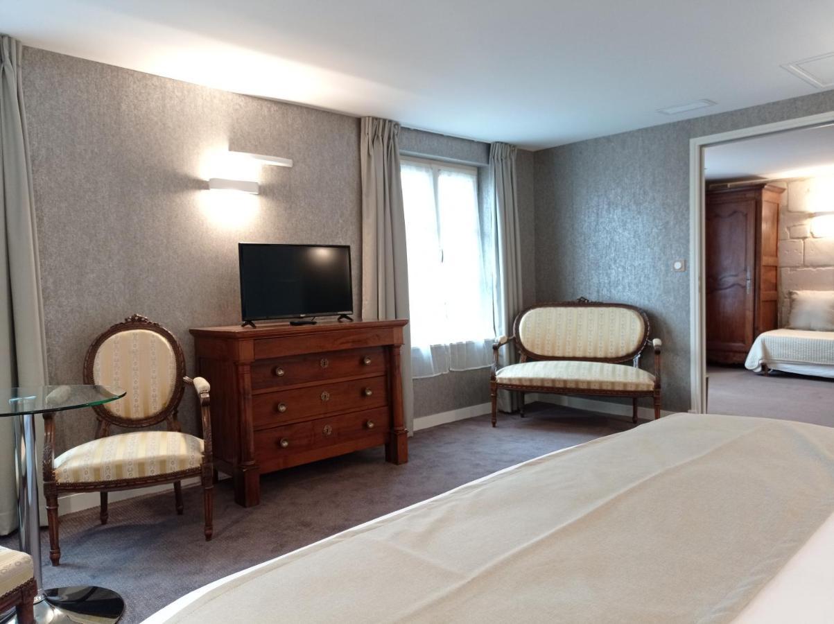 Grand Monarque Hotel