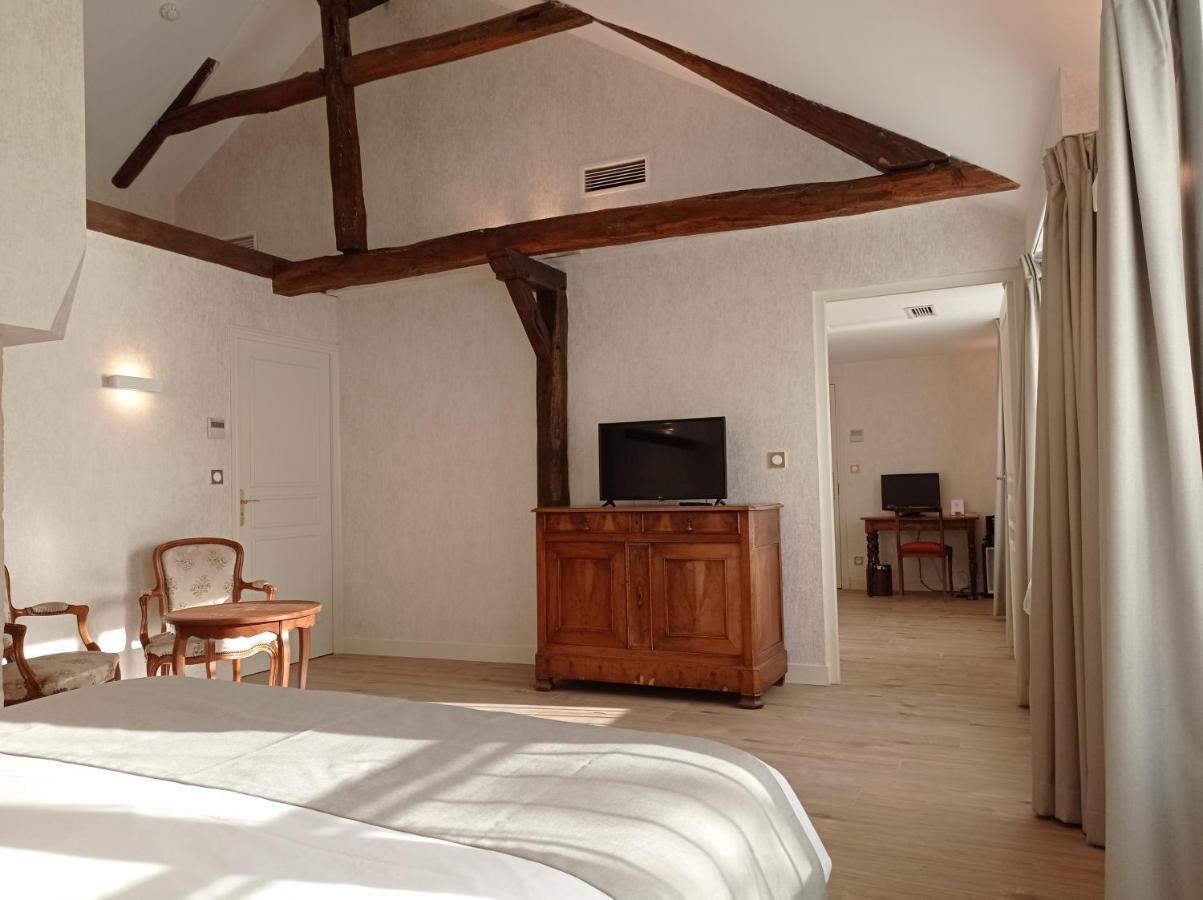 Grand Monarque Hotel 4*