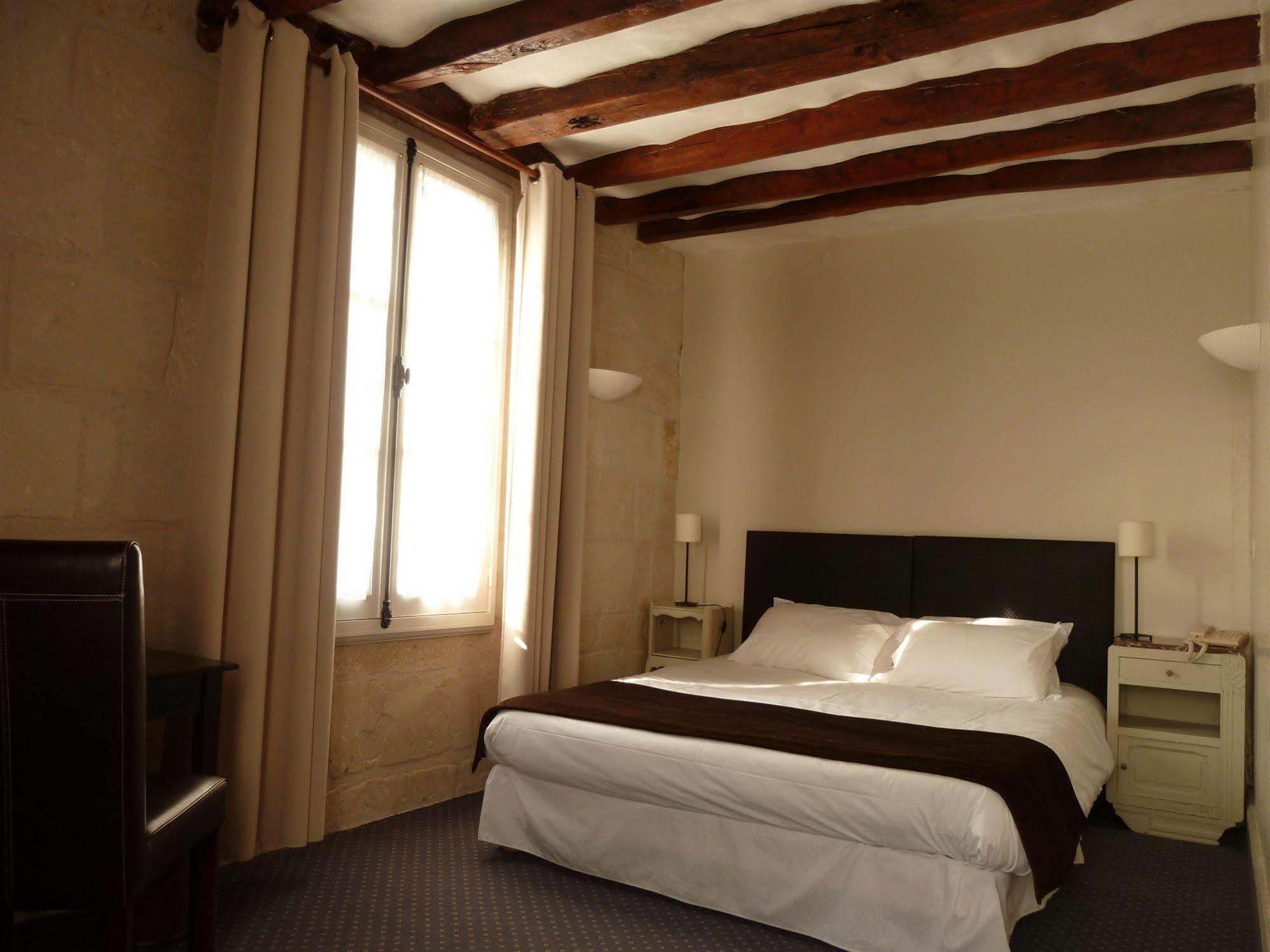 Grand Monarque Hotel