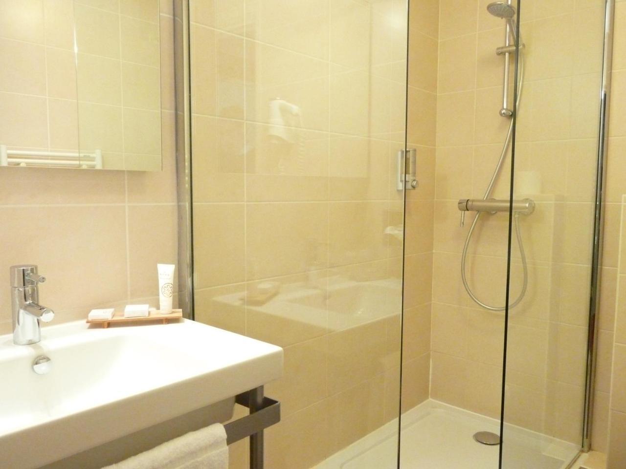 Grand Monarque Hotel 4*