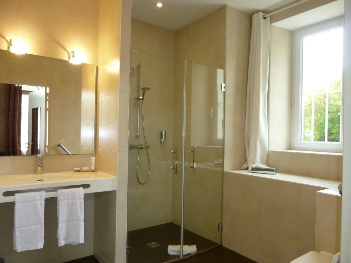 Grand Monarque Hotel